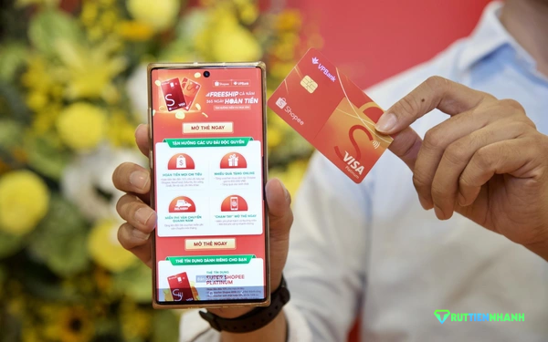 Rút tiền mặt qua thẻ tín dụng VPBank Shopee trực tuyến